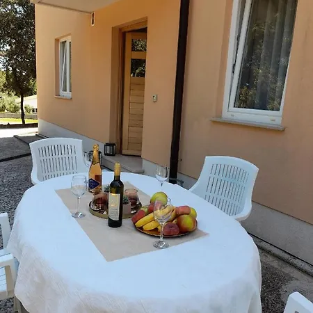 Apartman Korina Pola
