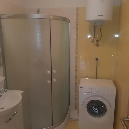 Apartman Korina Appartamento Pola